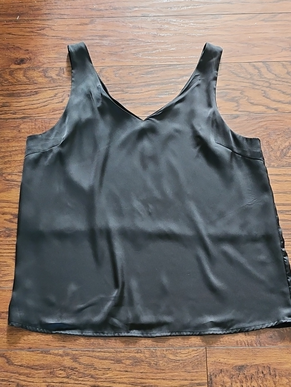 Ekouaer Satiny Black Tank Top Size L - Picture 2 of 5